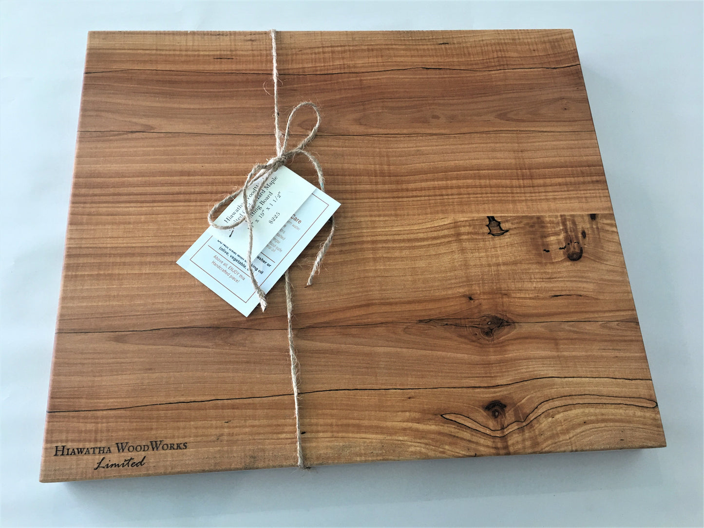 Hiawatha WoodWorks Spalted Curly Hard Maple Cutting Board 16″ x 19″ x 1 1/2″